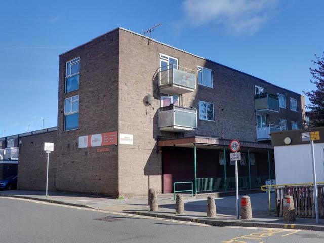 Flat for sale in Old Town, Stevenage