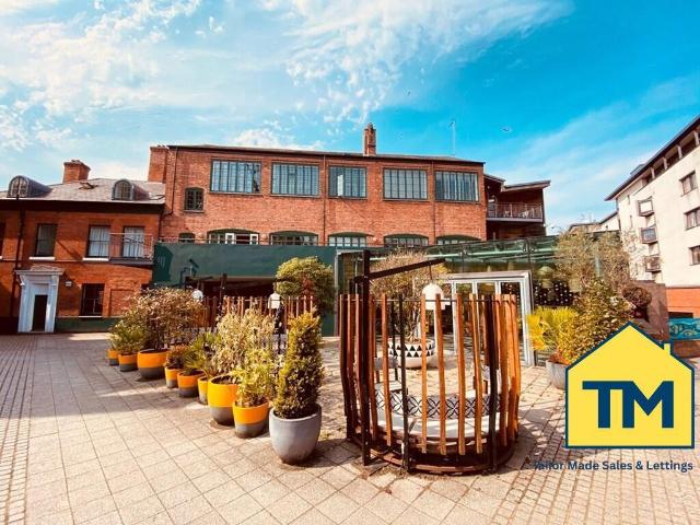 Flat for sale in Hillfields, West Midlands