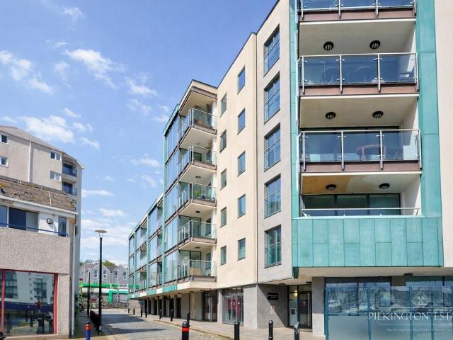 Flat for sale in Greenbank, Mount Wise