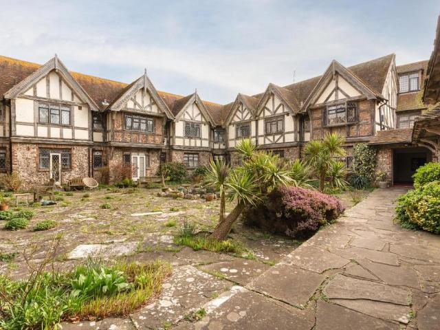 Flat for sale in Rottingdean