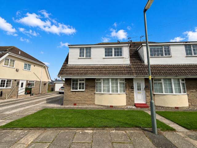 Flat for sale in Cabus, Lancashire