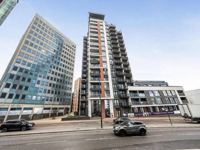 Flat for sale in Callis Yard, Greater London