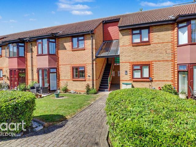 Flat for sale in Vange, Isle Of Man