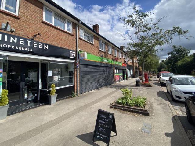 Flat for sale in Row Town, Surrey