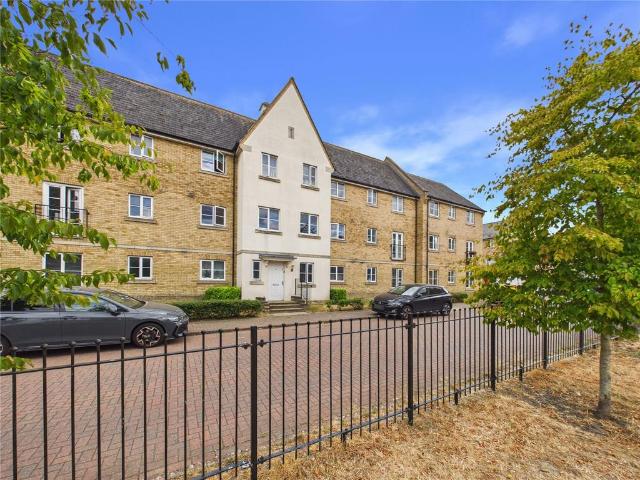 Flat for sale in Mile End, Fordham Heath