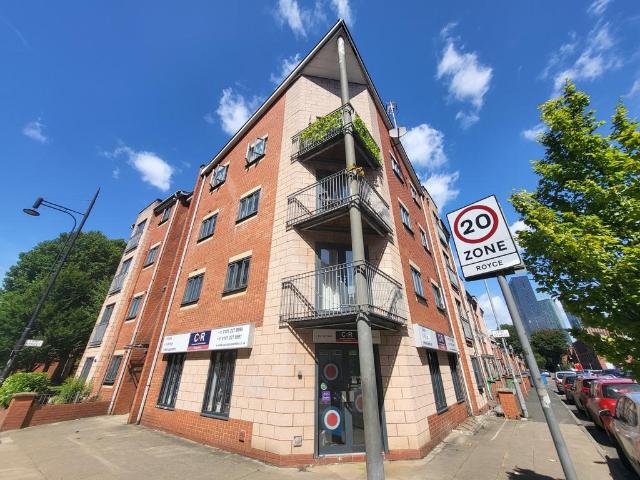 Flat for sale in Hulme, Georgia