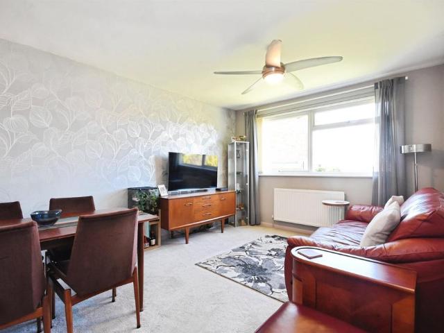 Flat for sale in Brook Street, Navestock Side