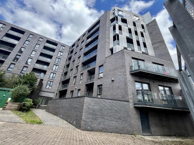 Flat for sale in Georgia, Greater Manchester