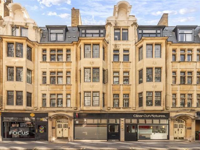 Flat for sale in East Marylebone, Mayfair