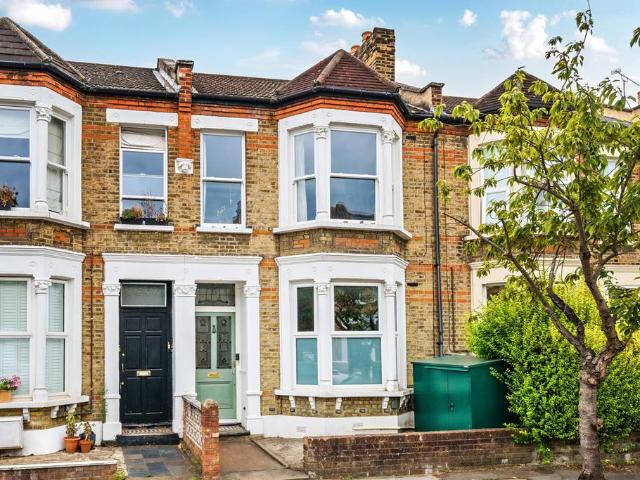 Flat for sale in London Borough of Lewisham, Brockley