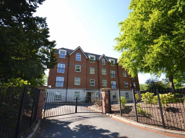 Flat for sale in Thornhill, Wigan
