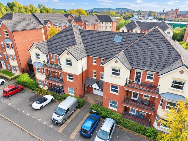 Flat for sale in Amblecote, Dudley