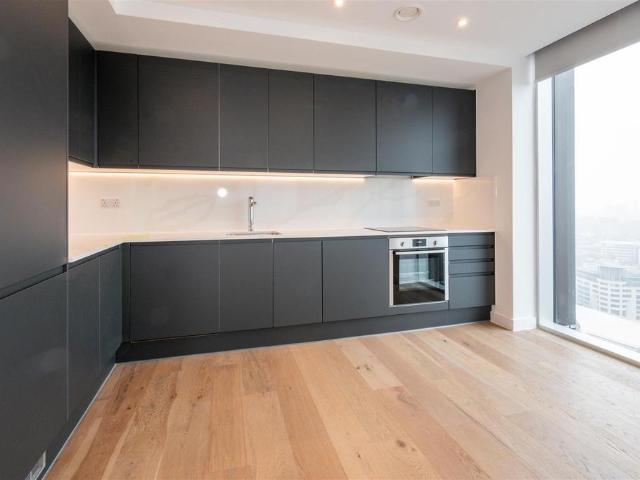 Flat for sale in City Centre, Georgia