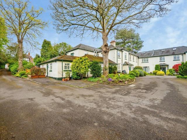 Flat for sale in Mickleover, East Midlands