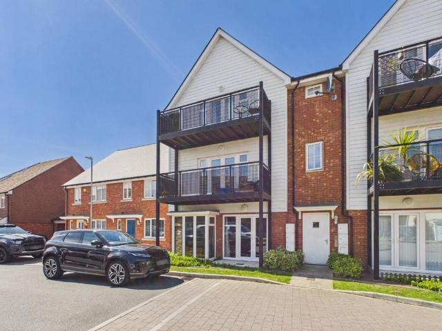 Flat for sale in Cheeseman's Green, Bridgefield