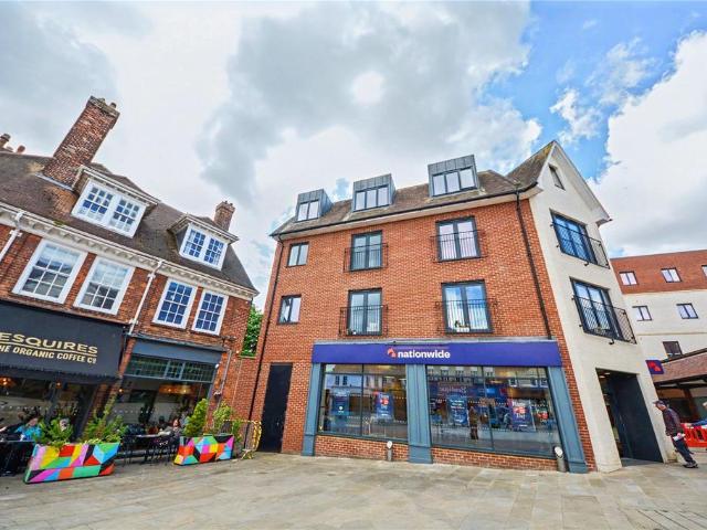Flat for sale in Jackmans Estate, King's Walden