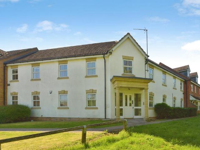 Flat for sale in Shenley Church End, Milton Keynes