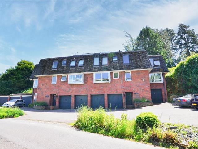 Flat for sale in Cross In Hand, East Sussex