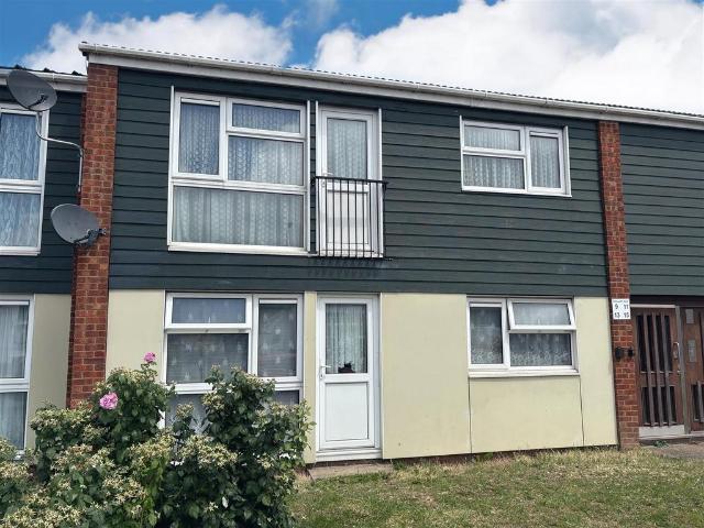 Flat for sale in Slough
