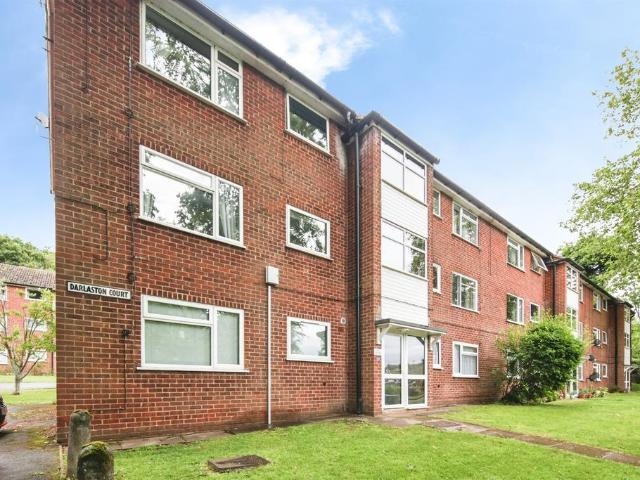 Flat for sale in Meriden, West Midlands