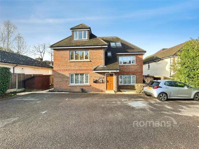 Flat for sale in Farnborough, Hampshire