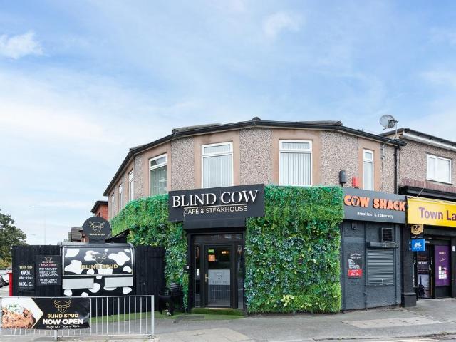 Flat for sale in Woodhey, Bebington