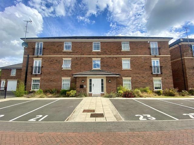 Flat for sale in Belle Vue, Doncaster