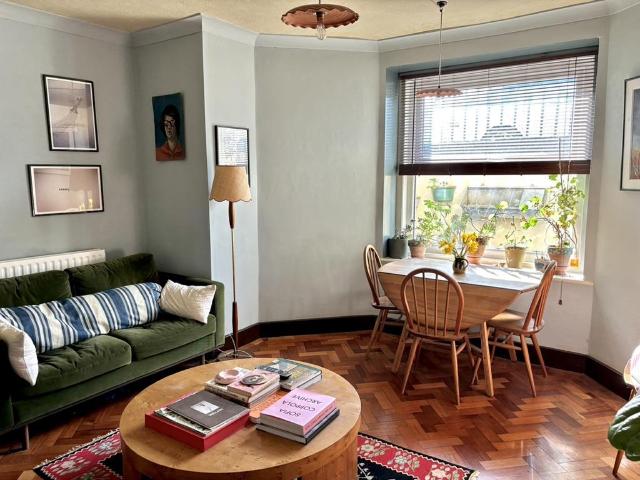 Flat for sale in West Marina, Guestling Green