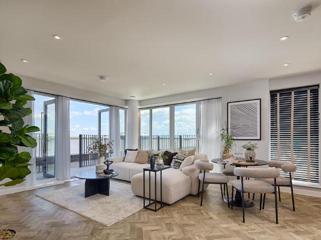 Flat for sale in Hamerton, Kent