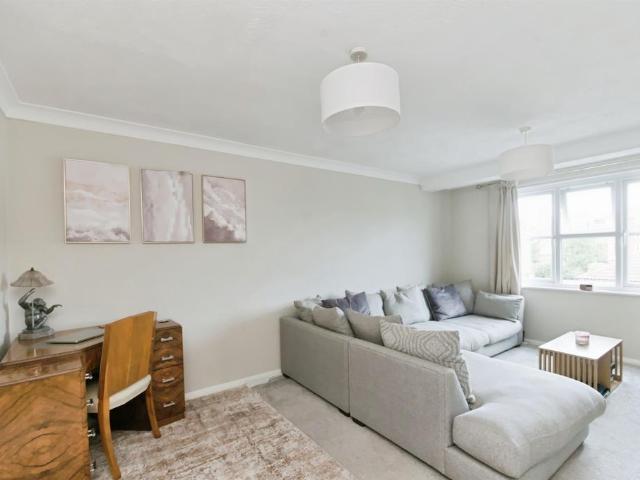 Flat for sale in Sovereign Harbour, Eastbourne
