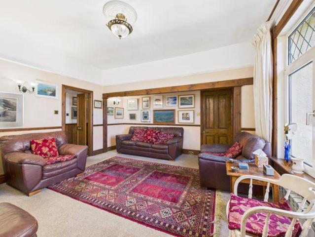 Flat for sale in Penbeagle, Cornwall
