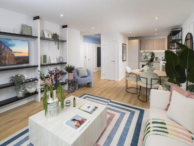 Flat for sale in North Watford