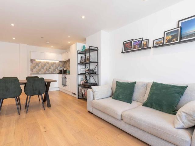 Flat for sale in Brunswick, Brighton & Hove