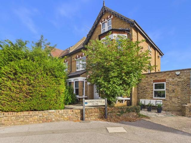 Flat for sale in London Borough of Bexley, Greater London