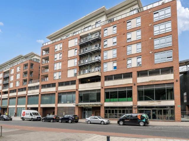 Flat for sale in Broadmead, Bristol