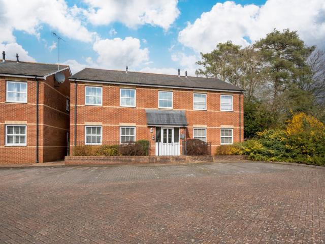 Flat for sale in Priest Down, Hampshire