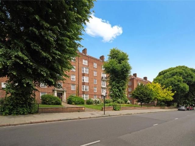 Flat for sale in Chalk Farm, Primrose Hill