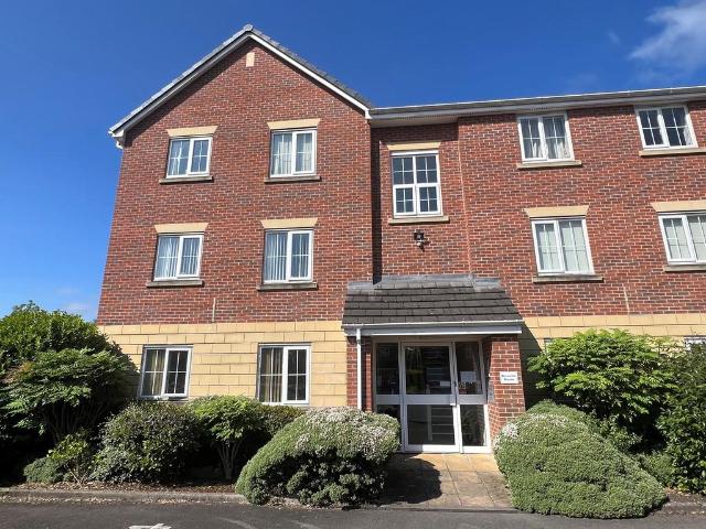 Flat for sale in Livesey, Blackburn