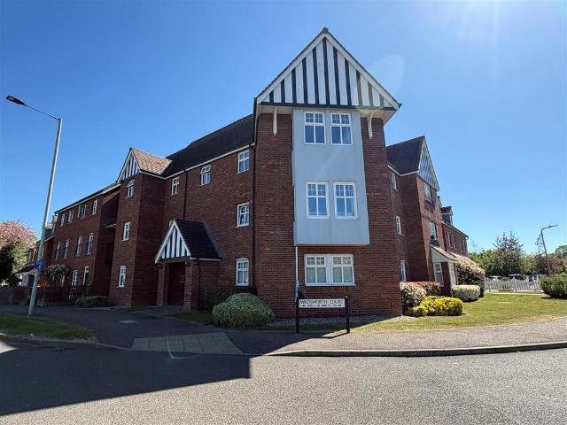 Flat for sale in Elstow, Bedford