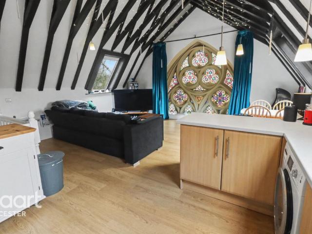 Flat for sale in Highfields, Old Wharf