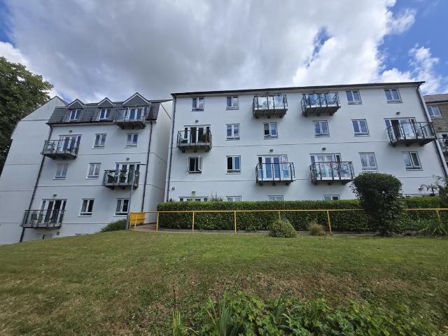 Flat for sale in Colebrook Village, Mount Wise