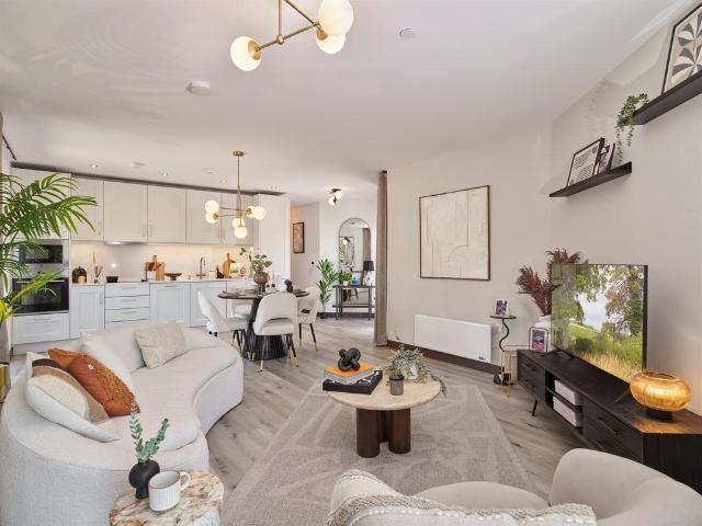 Flat for sale in Navestock Side, Essex