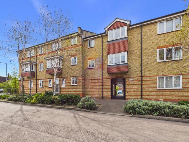 Flat for sale in Moulsham, Chelmsford