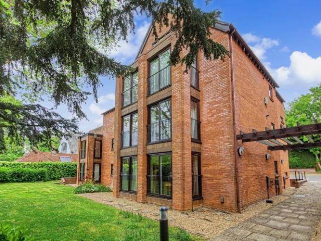 Flat for sale in The Slade, Oxfordshire