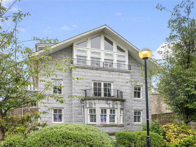 Flat for sale in Rubislaw, Ballindoch
