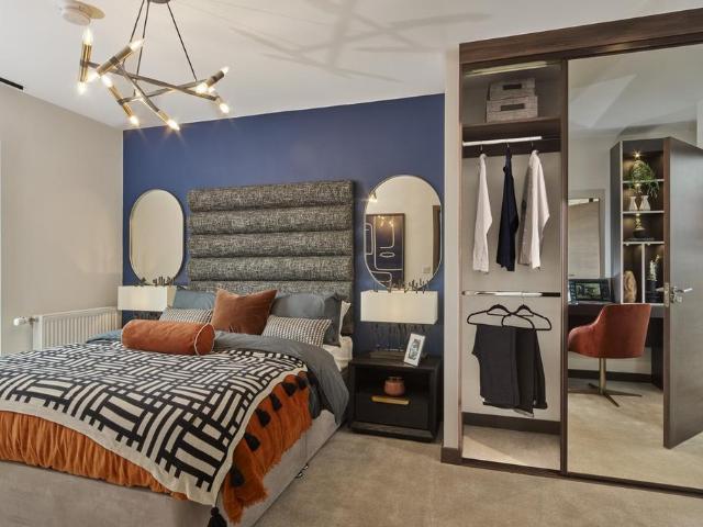 Flat for sale in Roding Riverside, Cat Hill