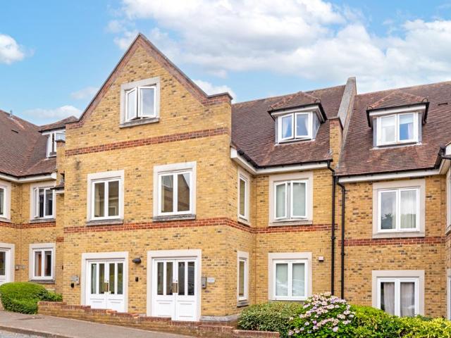 Flat for sale in Hockerill, Colliers End