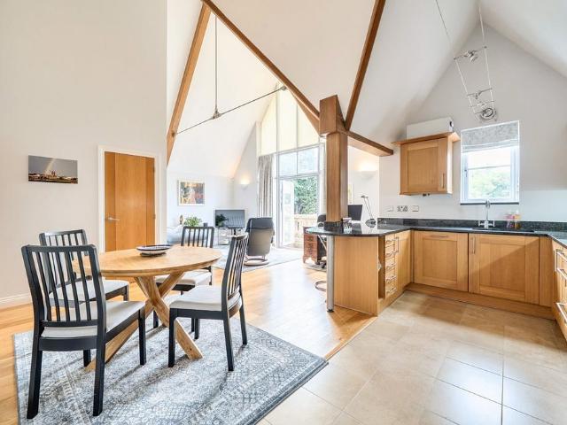 Flat for sale in St Cross, Hampshire