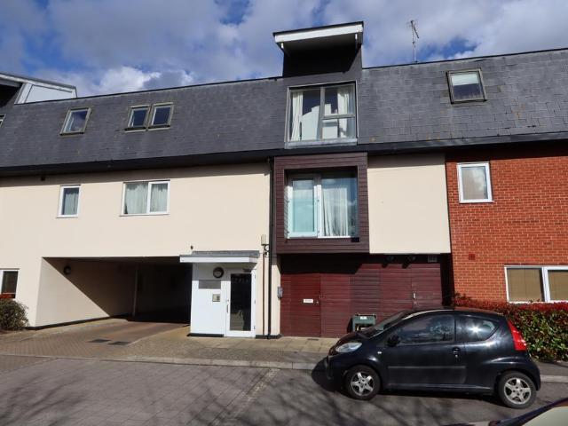 Flat for sale in Newport Pagnell