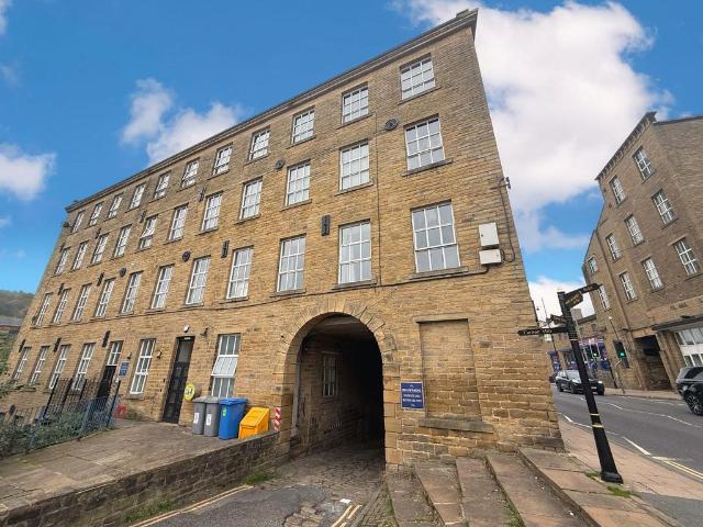 Flat for sale in Friendly, Sowerby Bridge